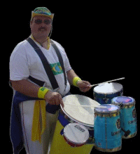 Tom mit Instrumenten